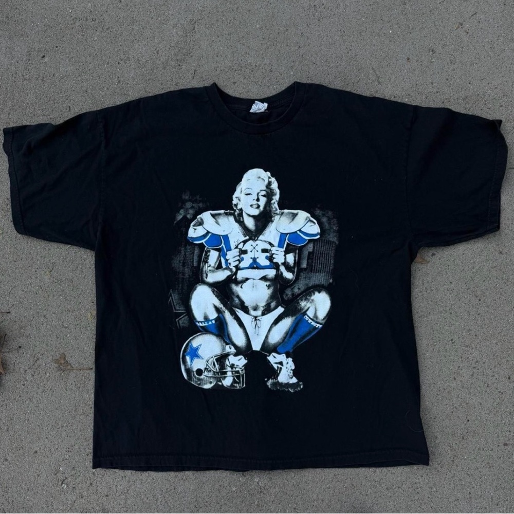 Vintage NFL Dallas cowboys Marilyn Monroe Graphic tee